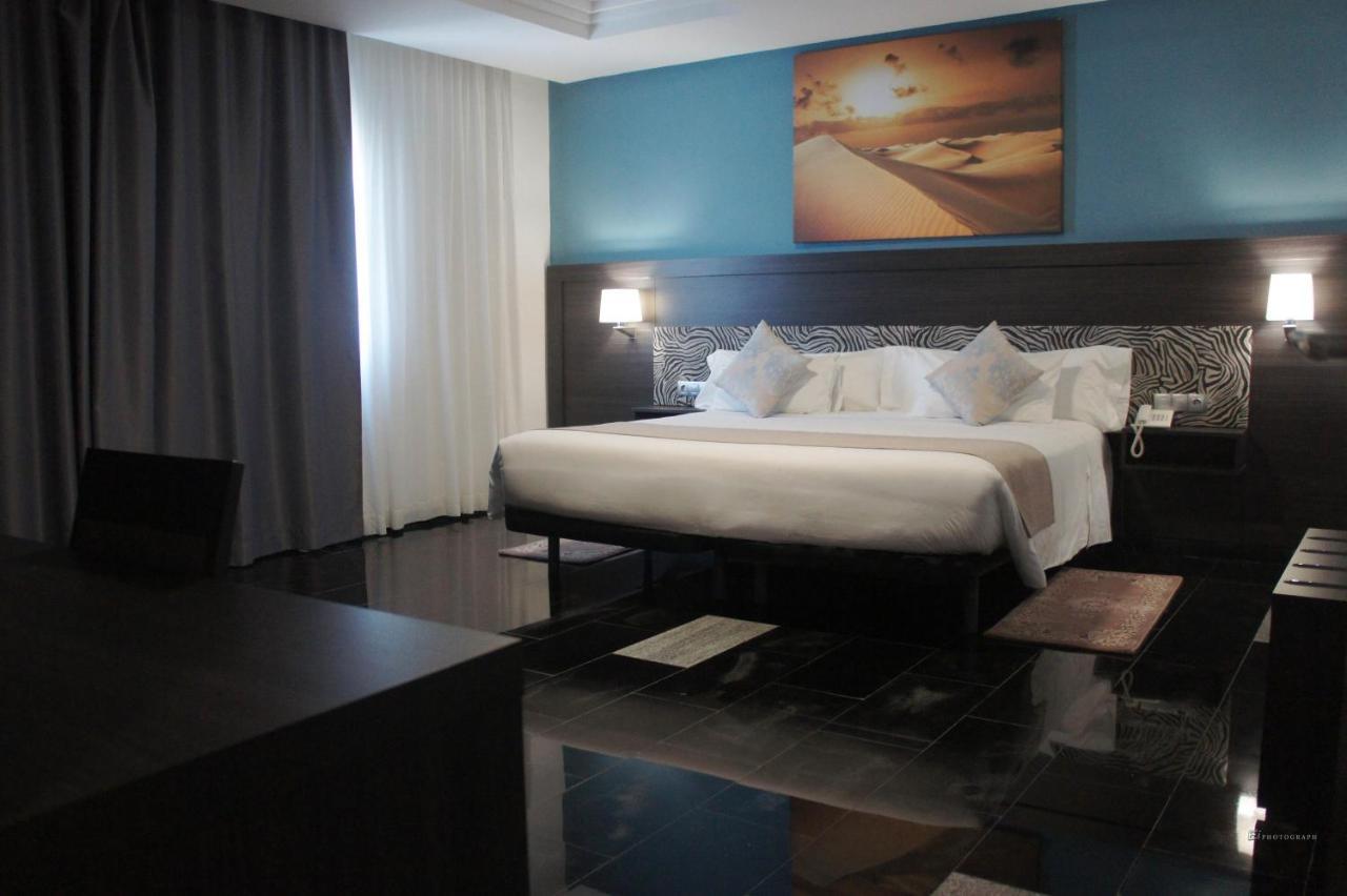 Hotel Tasiast นูอาดิบู ภายนอก รูปภาพ