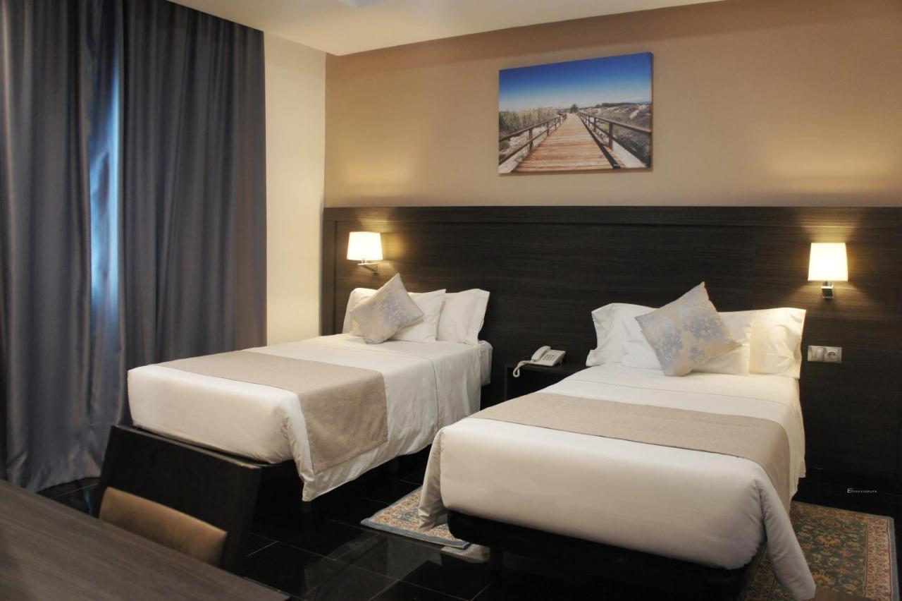 Hotel Tasiast นูอาดิบู ภายนอก รูปภาพ